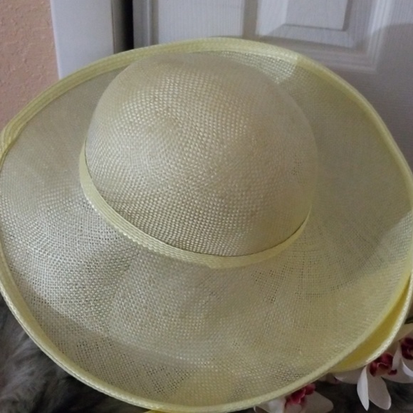 Hat - Picture 2 of 4
